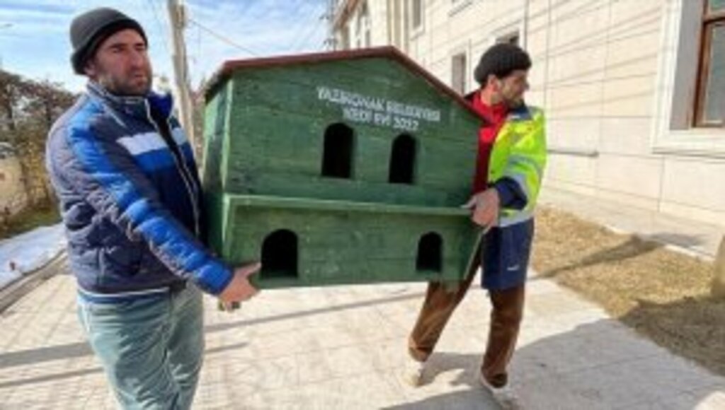 Elazığ'da Atık paletlerden içleri ısıtan yuva