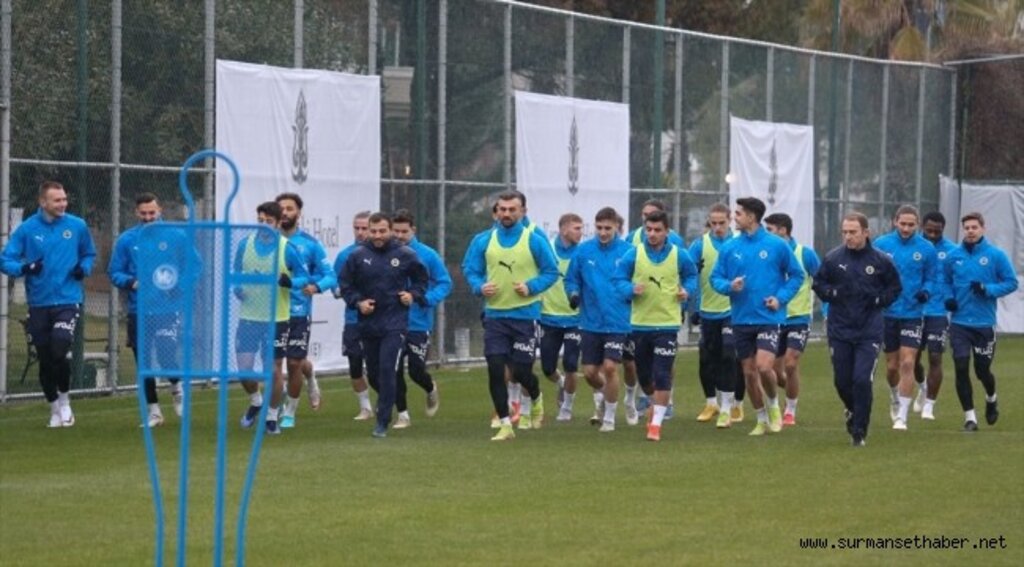 Fenerbahçe, UEFA Avrupa Konferans Ligi'nde Slavia Prag'ı konuk edecek