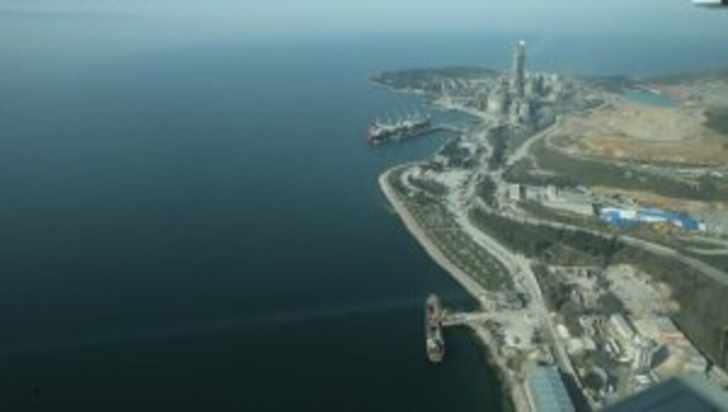 İzmit Körfezi gemi kaynaklı kirliliğe karşı deniz uçağıyla gözetleniyor