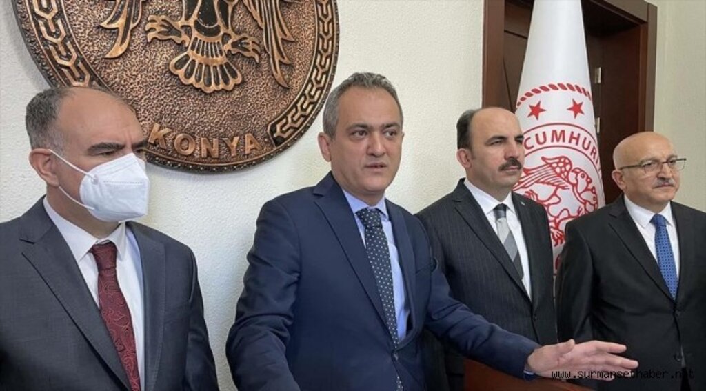 Milli Eğitim Bakanı Özer'den 'yüz yüze kesintisiz eğitim' açıklaması