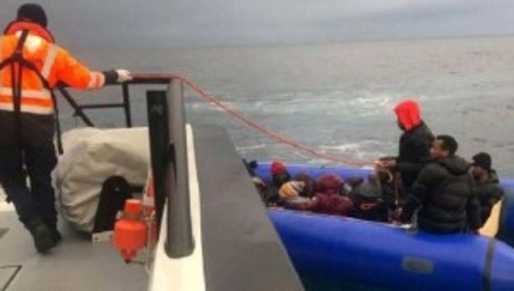 Yunanistan'ın Ölüme İttiği Düzensiz Göçmenler Kurtarıldı