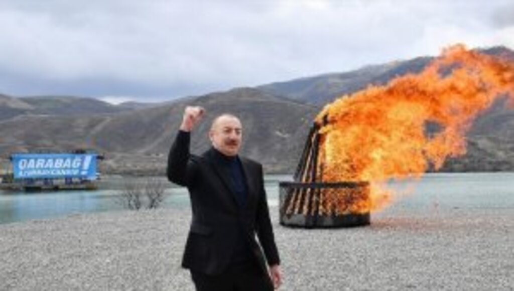 Azerbaycan Cumhurbaşkanı Aliyev, Karabağ'da Nevruz ateşini yaktı