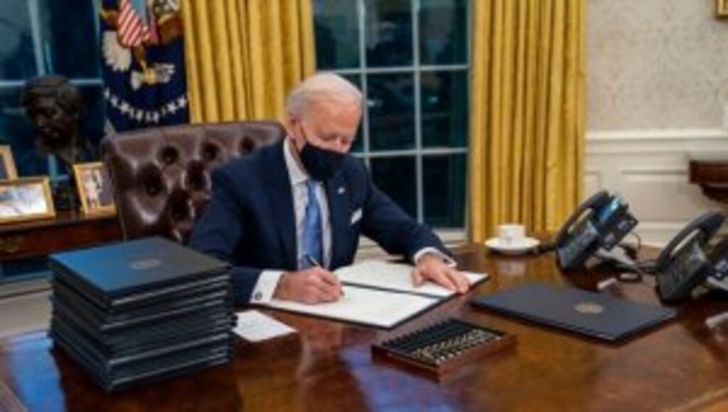 Biden, Ukrayna'ya 13,6 milyar dolarlık yardım paketini onayladı