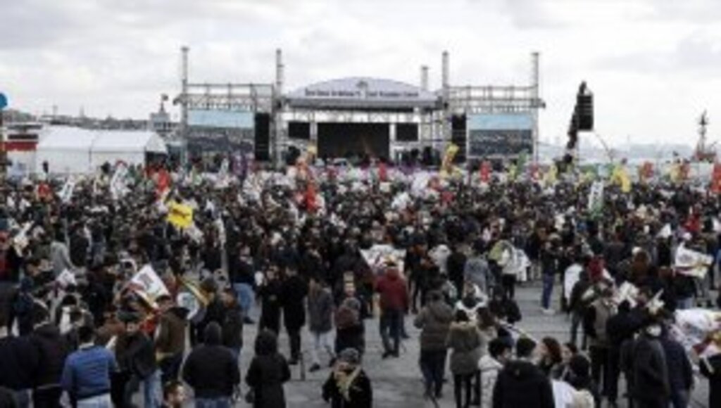 HDP'nin İstanbul'daki nevruz etkinliğinde 83 kişi gözaltına alındı