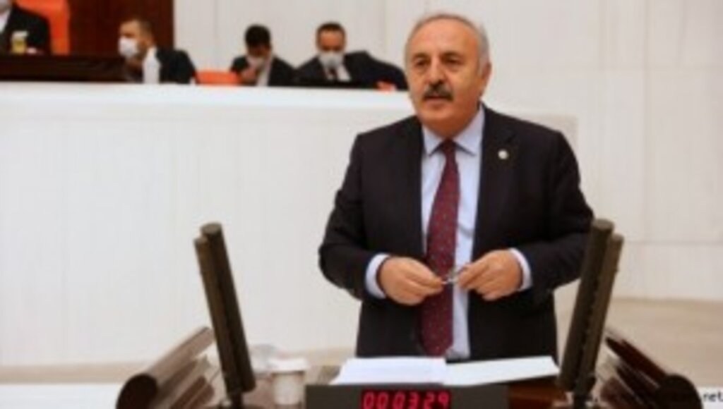 İYİ Parti’li Bedri Yaşar; “Çarşamba Şeker Fabrikasının Açılması İçin Daha Neyi Bekliyoruz?”