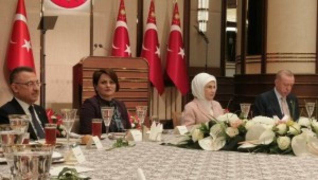 KADIN MUHTARLAR KÜLLİYEDE