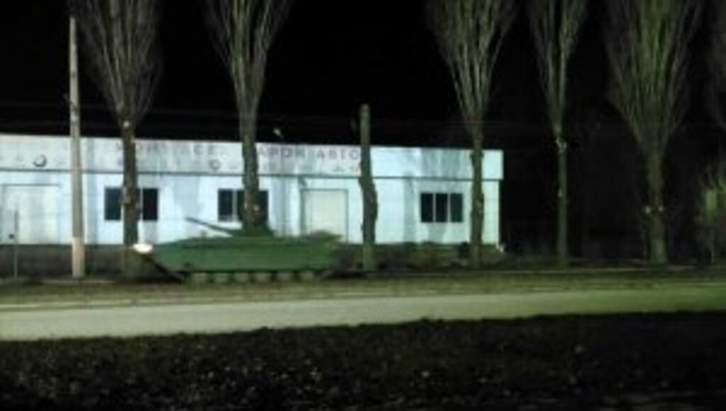 Rus ordusu Ukrayna'nın Lutsk ve İvano-Frankivsk askeri havaalanlarını vurdu