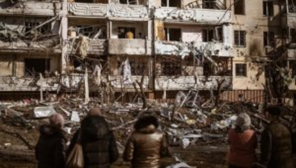 Rus saldırılarının arttığı Kiev'de sokağa çıkma yasağı ilan edildi