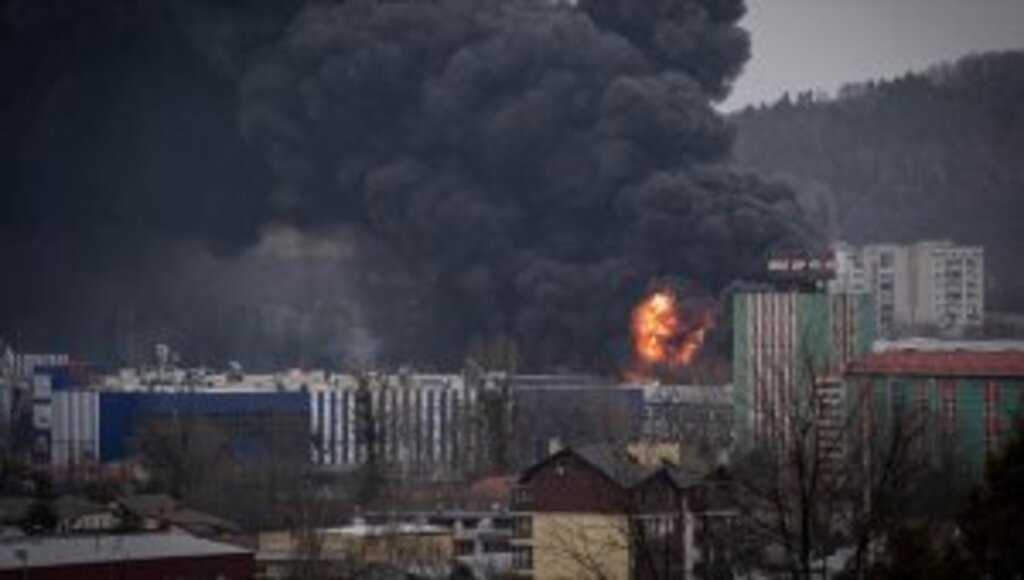 Rusya, Lviv kentini güdümlü füzelerle vurdu
