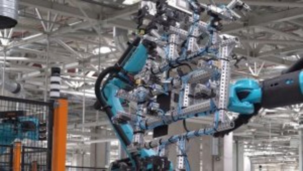 Togg'da robotlar provalara başladı