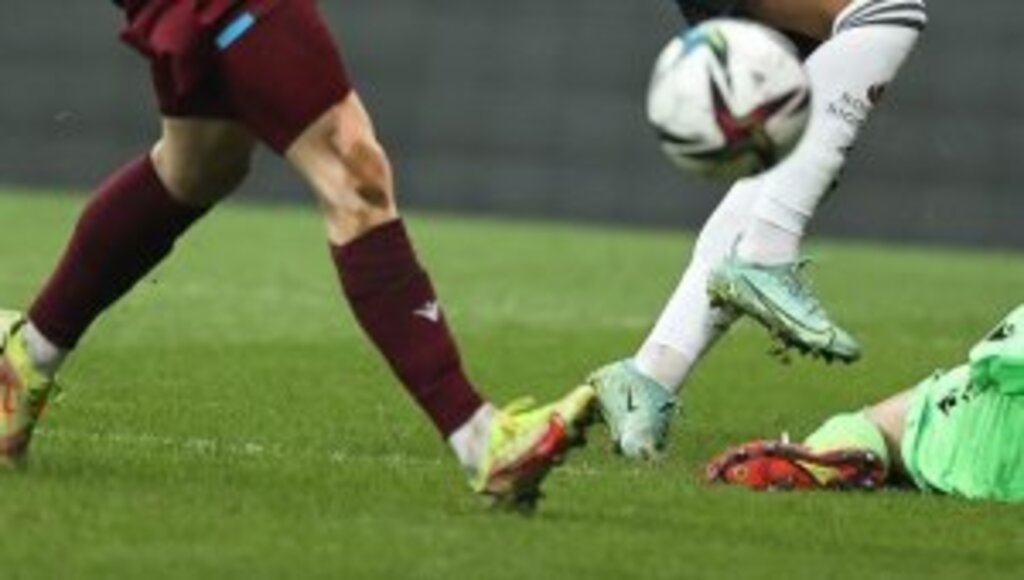 Trabzonspor-Beşiktaş maçı için devredilen kombineler satışa sunuldu