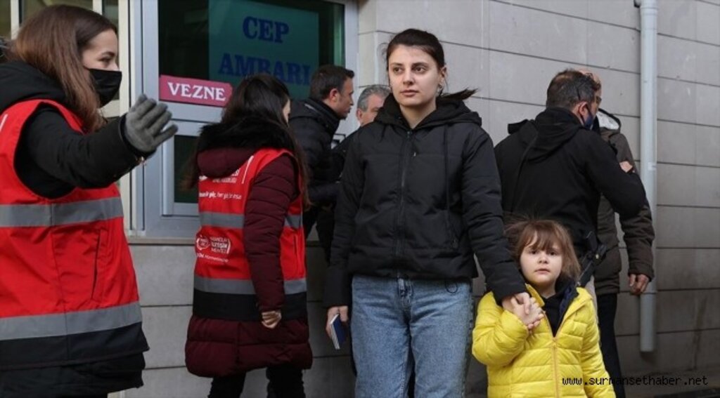 Ukrayna'dan tahliye edilen ilk Kırım Tatar Türkleri Türkiye'ye getirildi