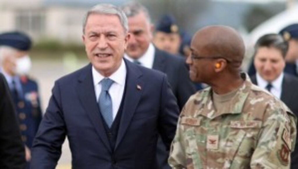 Bakan Akar, Ukrayna'ya Yönelik Savunma ve Güvenlik İstişare Grup Toplantısı