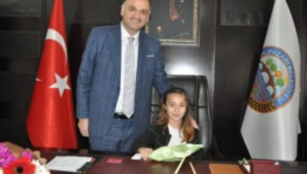 Koltuğu Devretti! ‘Sizlere Güveniyoruz’