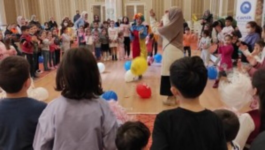 SAMSUN GENÇ İHH EKİBİ RAMAZAN AYINDA YÜZLERDE TEBESSÜM OLUŞTURDU