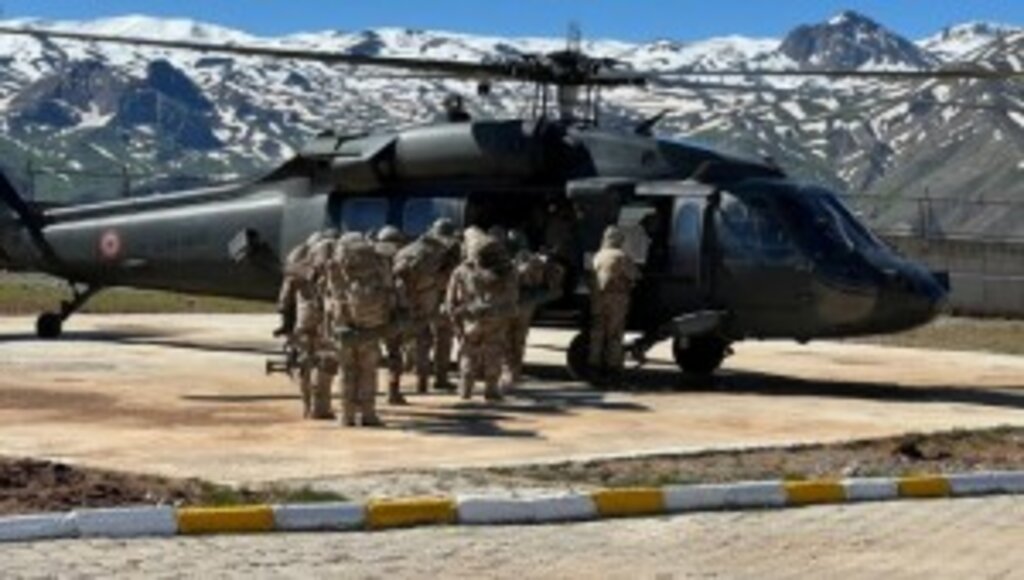 Van’da PKK'ya Ait Sığınakta Çok Sayıda Mühimmat Ele Geçirildi