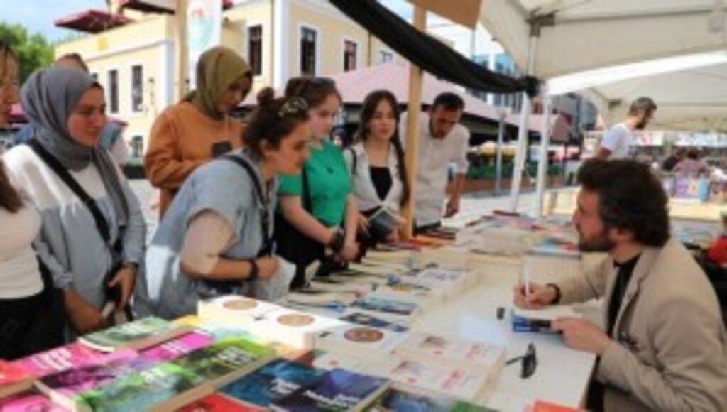 10 GÜN BOYUNCA SÜREN İLKADIM KİTAP FUARI YOĞUN İLGİYLE SON BULDU