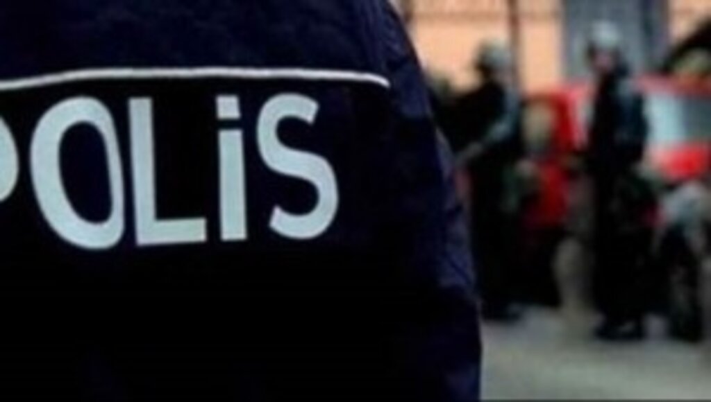 50 Bin Polisle ''TÜRKİYE GÜVEN HUZUR'' uygulaması gerçekleştirildi.