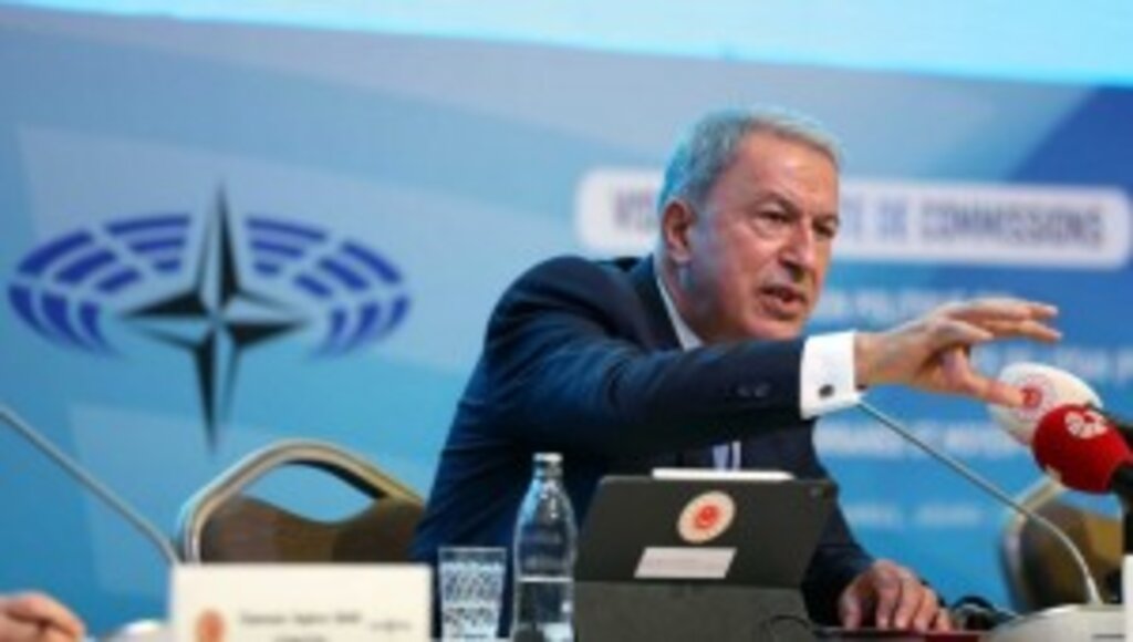 Millî Savunma Bakanı Hulusi Akar'dan Yunan Parlamentere Sert Tepki