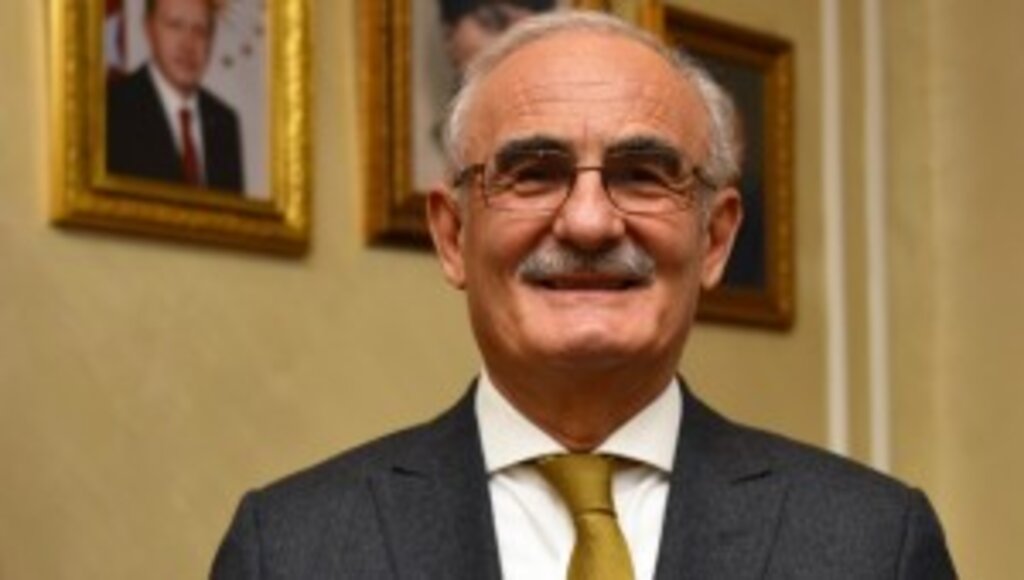 Yusuf Ziya Yılmaz'dan Babalar Günü Mesajı