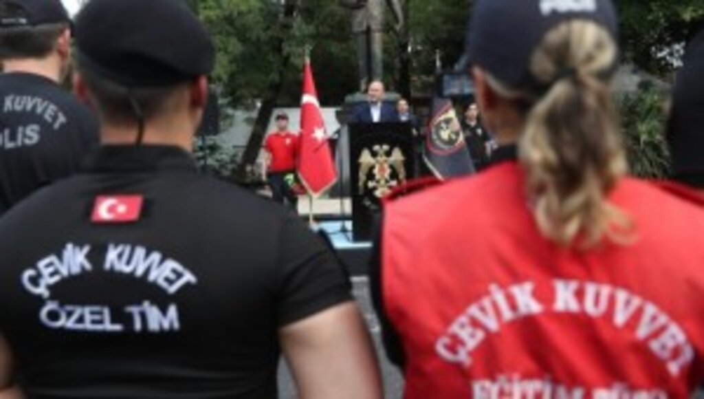 Bakan Soylu polislerle bayramlaştı! ‘Size milletimiz güveniyor’