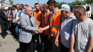 BAŞKAN DEMİRTAŞ BELEDİYE PERSONELİ İLE BAYRAMLAŞTI