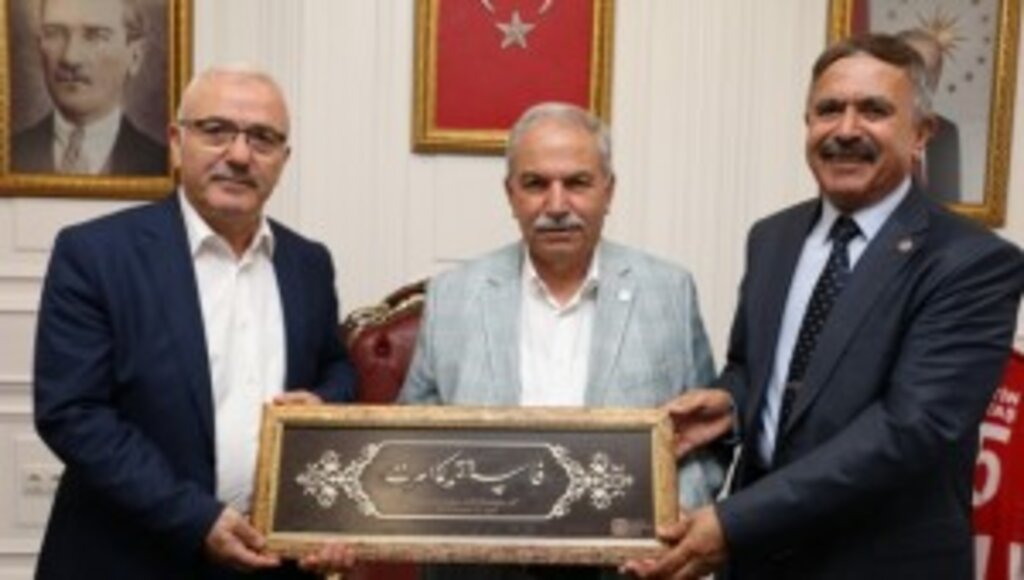 BELEDİYE BAŞKANLARI BİRLİĞİ YÖNETİMİNDEN BAŞKAN DEMİRTAŞ’A TEŞEKKÜR ZİYARETİ