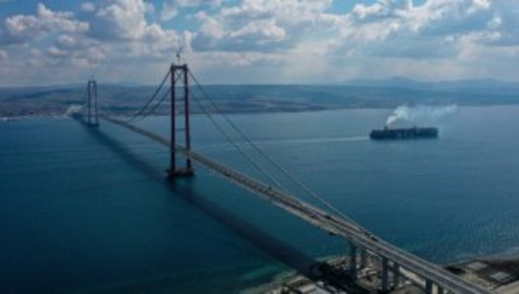 ÇANAKKALE KÖPRÜSÜ’NDEN REKOR GEÇİŞ