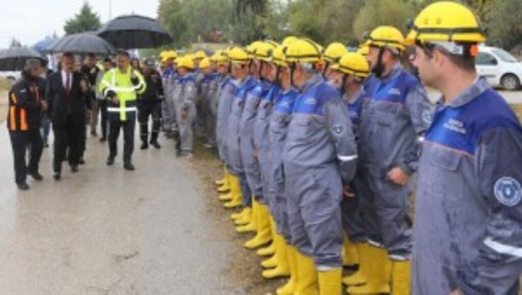 AFAD Ekipleri Bursa'da Tatbikat Gerçekleştirdi