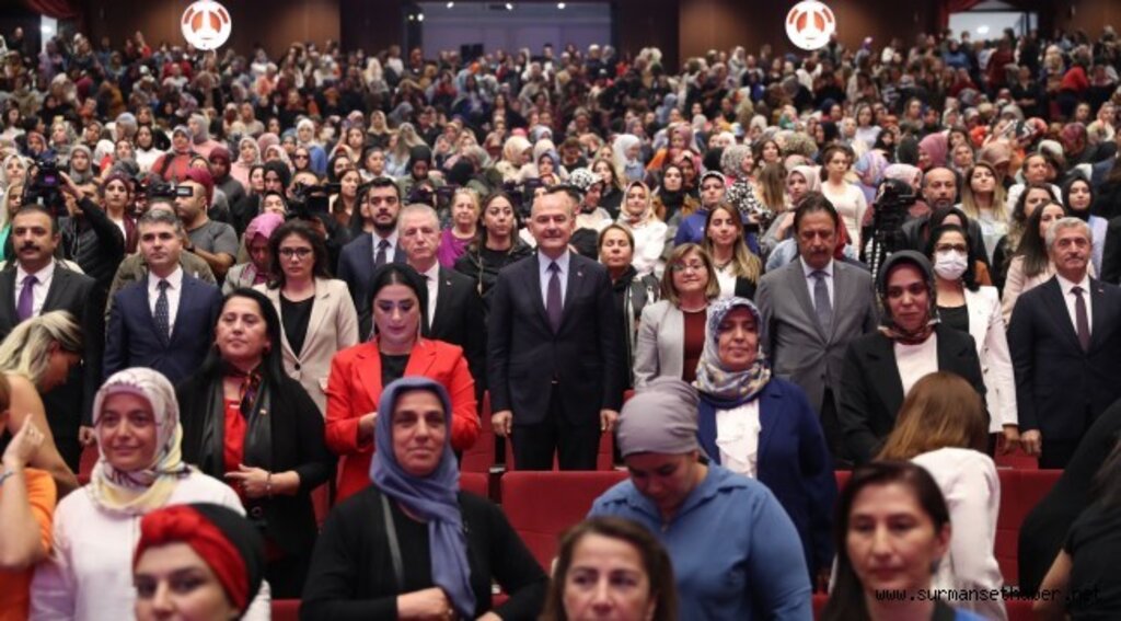 Bakan Soylu, Gaziantep’te ‘En iyi narkotik polisi anne projesi’ programına katıldı