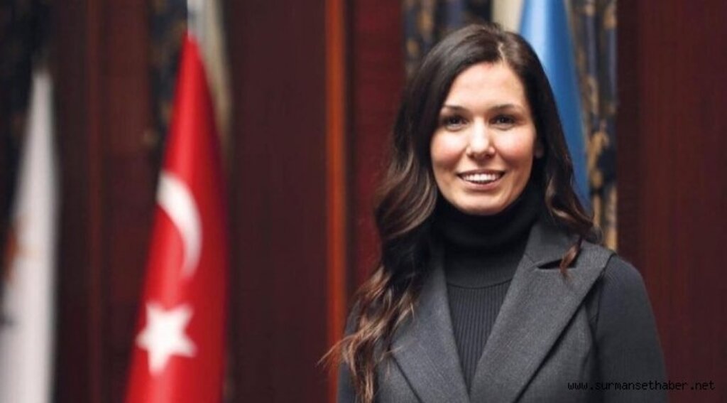 ÇİĞDEM KARAASLAN’DAN “29 EKİM CUMHURİYET BAYRAMI” MESAJI