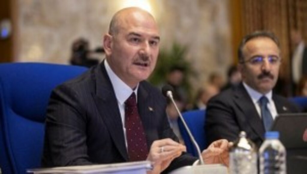 Bakan Soylu: CHP’li belediyelerin terör örgütlerine yaptıklarını açıklayacağım