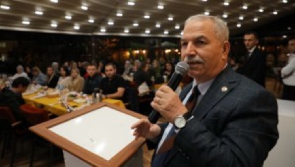 İLKADIM’DA ÖĞRETMENLER KUTLAMA YEMEĞİNDE BULUŞTU