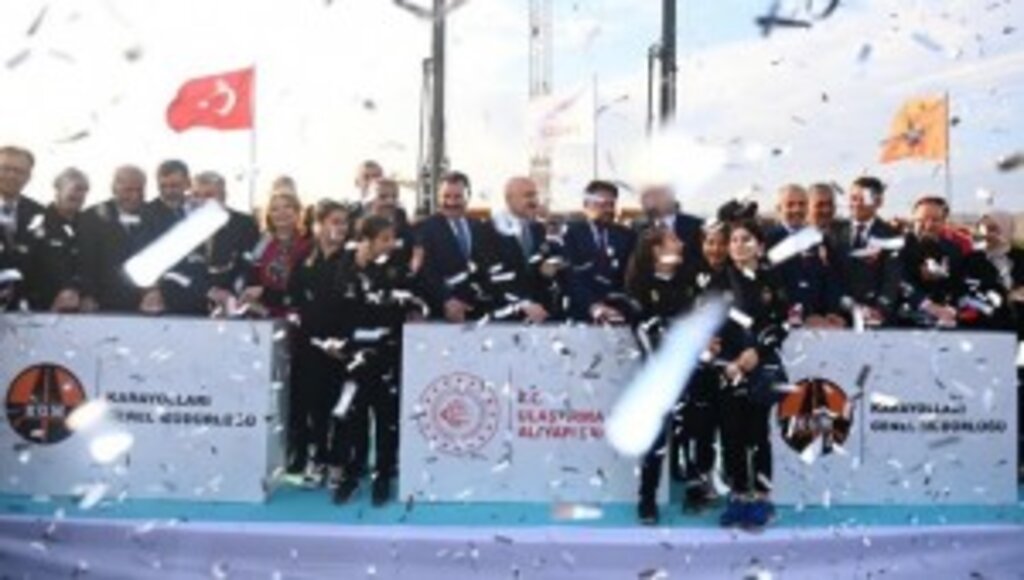 Ulaştırma ve Altyapı Bakanı Karaismailoğlu; ''Hayata Geçirdiğimiz Dev Eserler, Türkiye Yüzyılı'nın Altyapısıdır.''