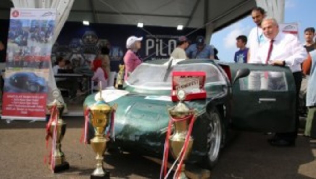 BAŞKAN DEMİRTAŞ PROJE TAKIMLARINA TEKNOFEST 2023 YER ALMALARI İÇİN ÇAĞRIDA BULUNDU