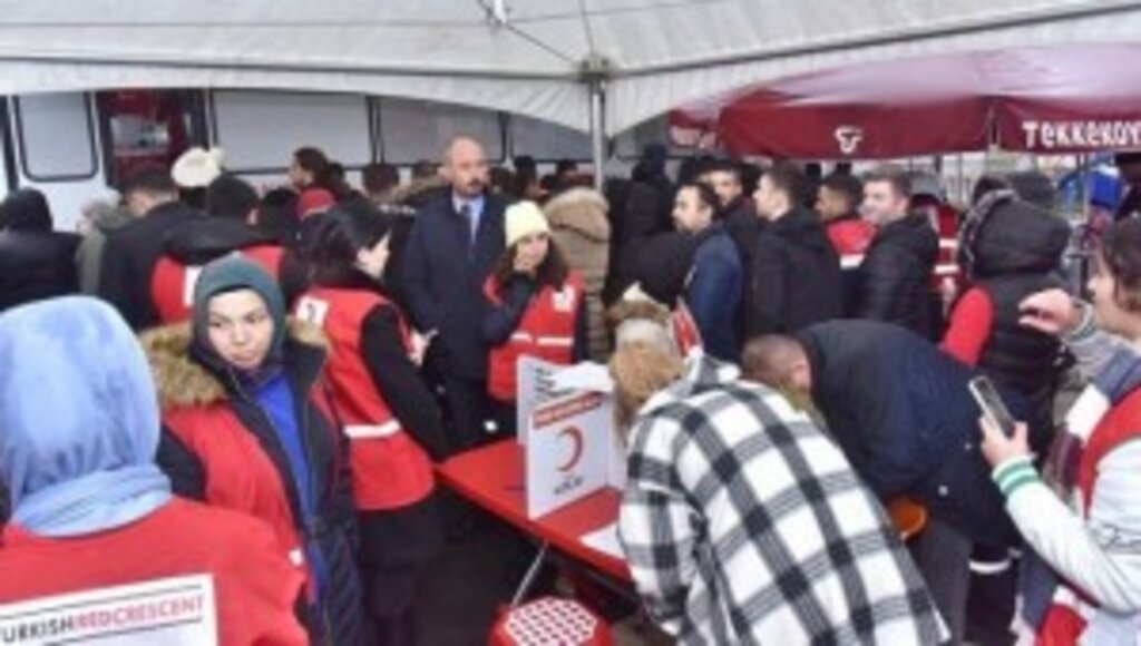  Tekkeköy’den depremzedeye kan bağışı seferberliği