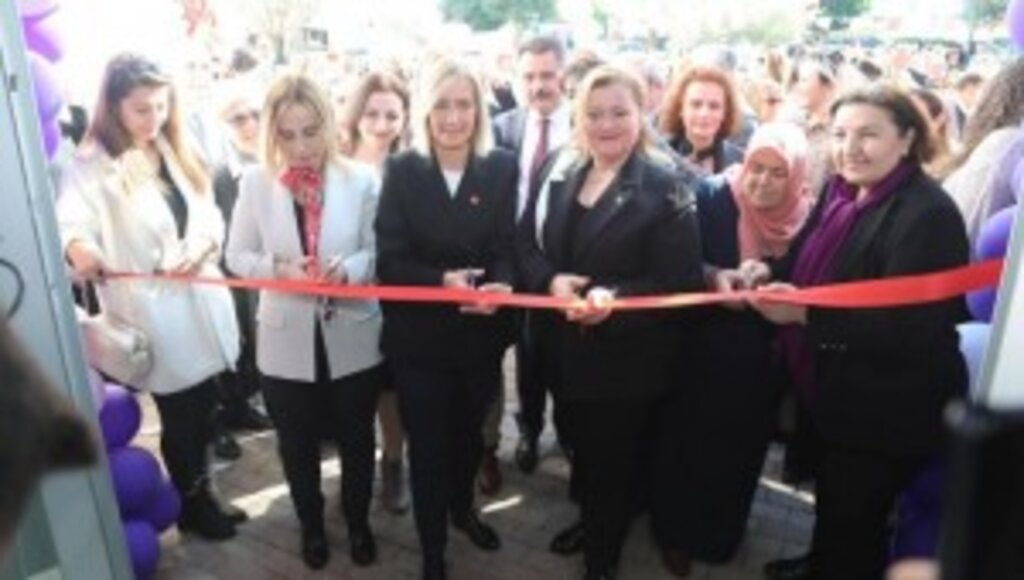 Başkan Deveci’den kadınlara mücadele çağrısı: 