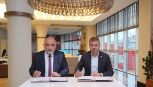 Canik Belediyesi Şiirlerle Gönül Köprüsü Kuruyor