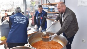 Tekkeköy Belediyesi Ramazan sofralarına sıcak yemek ulaştırıyor