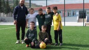  Tekkeköy’de öğrencilere futbol eğitimi