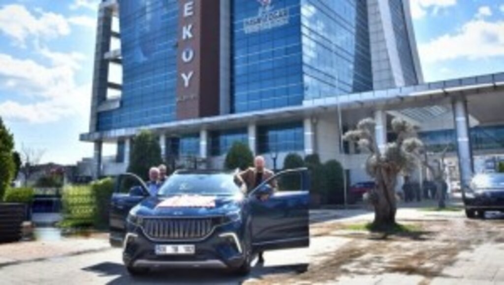 Başkan Togar TOGG’un direksiyonuna geçti