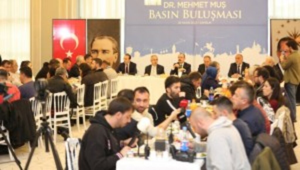 Ticaret Bakanı Muş, Samsun'da gazetecilerle bir araya geldi:
