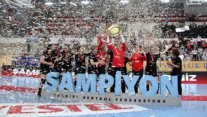 Hentbol Kadınlar Süper Lig’in şampiyonu, Kastamonu Belediyespor.