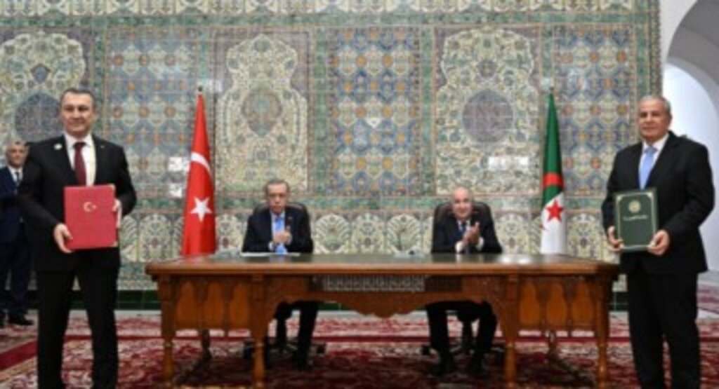 Enerji ve Tabii Kaynaklar Bakanı Bayraktar: “Cezayir ile LNG anlaşması 2027’e kadar uzatıldı”