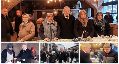 AK Parti Ladik Belediye Başkan A. Adayı Nurettin Köseoğlu 'Ladik Yoğurt Pazar'ındaki esnafları ziyaret etti.
