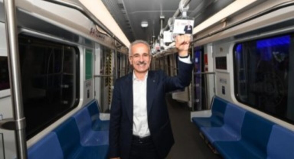 Ulaştırma ve Altyapı Bakanı Abdulkadir Uraloğlu: İstanbullunun tercihi Marmaray