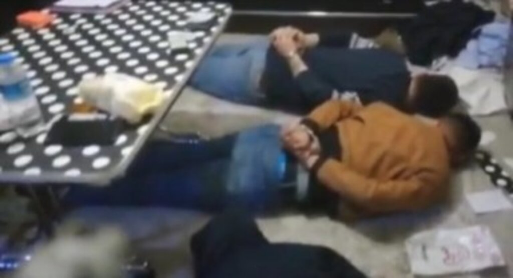 Uyuşturucu satıcısı 8 kişi tutuklandı
