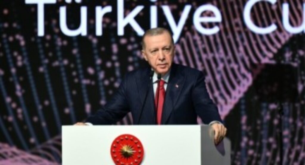 Cumhurbaşkanı Erdoğan: Ekonomi yönetimini emanet ettiğimiz arkadaşlarımıza güvenimiz tamdır