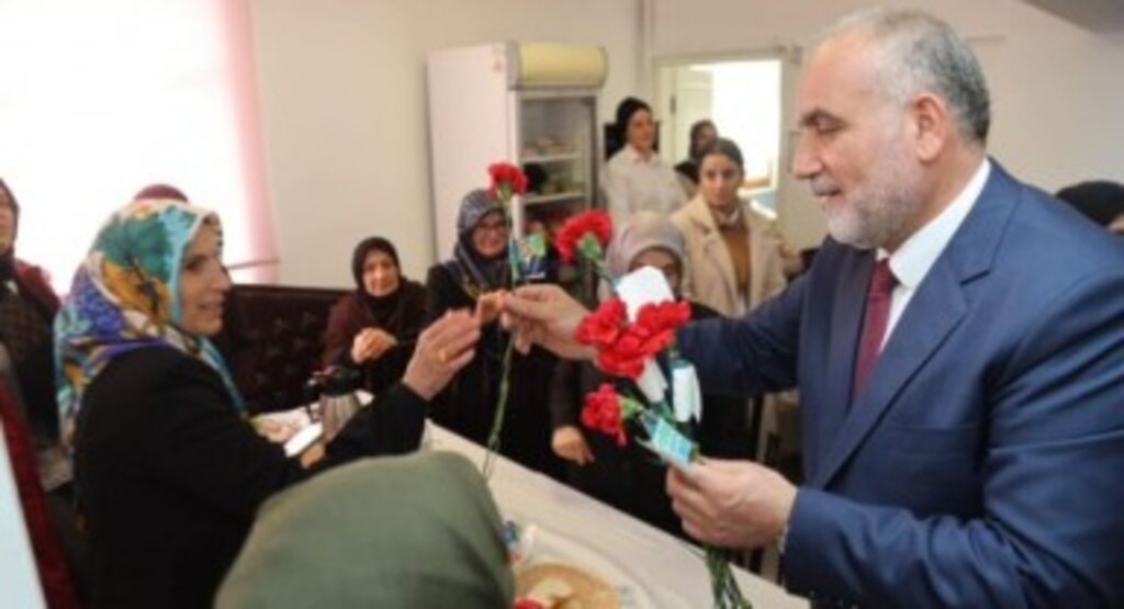 Başkan İbrahim Sandıkçı: “5 yılda 3 bin 730 hanım kardeşimize sertifikalı mesleki eğitim verdik” 