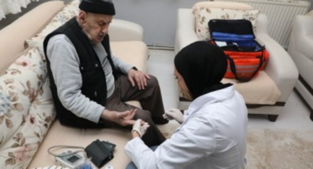 Evde bakım yardımı yeni yılda da artışlı bir şekilde devam ediyor
